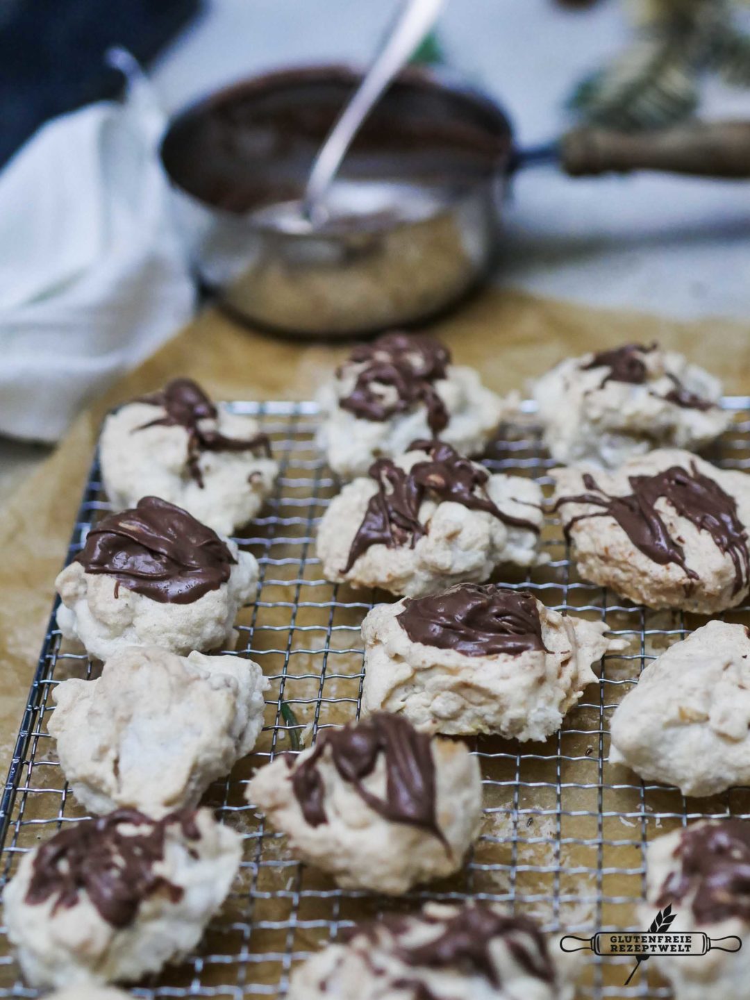 Glutenfreie Marzipan – Walnuss – Kokosmakronen › Glutenfreie Rezeptwelt