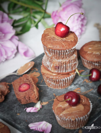 Glutenfreie Schokolden Muffins mit Kirschen-