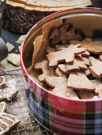 Glutenfreie Kastanienmehl Kekse mit Marzipan und weißer Schokolade